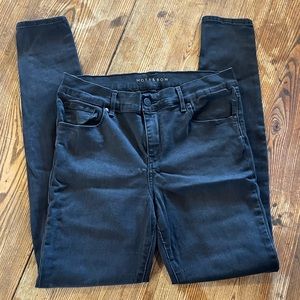 Mott and Bow Mid-Rise Black Skinny Jean